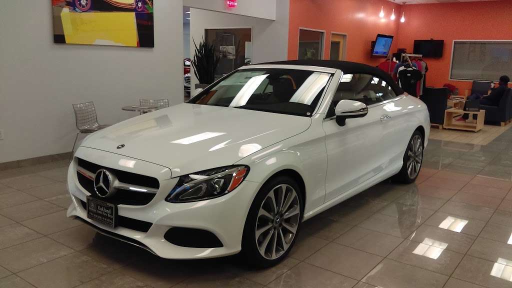 Mercedes-Benz of Oakland | 2915 Broadway, Oakland, CA 94611, USA | Phone: (510) 832-6030