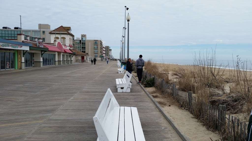 Rehoboth Ave & Boardwalk | Rehoboth Beach, DE 19971