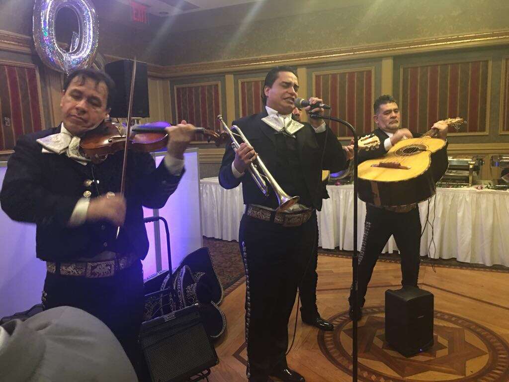 Mariachi Loco de NY | 223 Hollywood Ave, Valley Stream, NY 11581, USA | Phone: (347) 422-6310