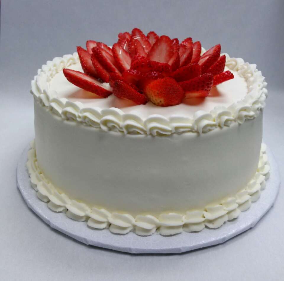 Butterfly Cake Shop | 1811 E Florence Ave, Los Angeles, CA 90001, USA | Phone: (323) 585-8230