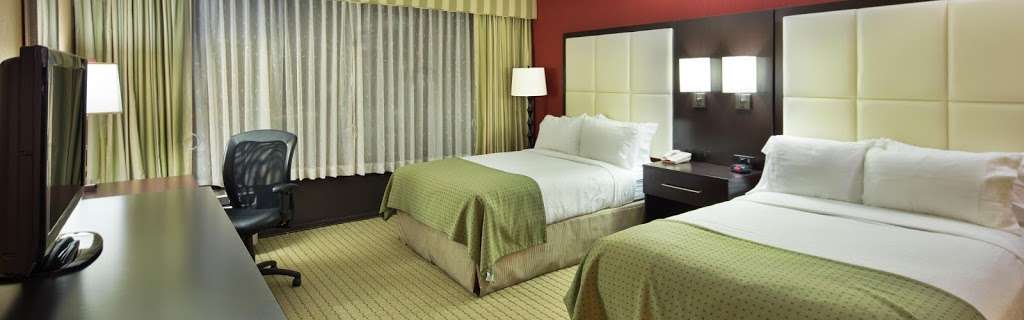 Holiday Inn & Suites Nashua | 9 Northeastern Blvd, Nashua, NH 03062, USA | Phone: (603) 888-1551