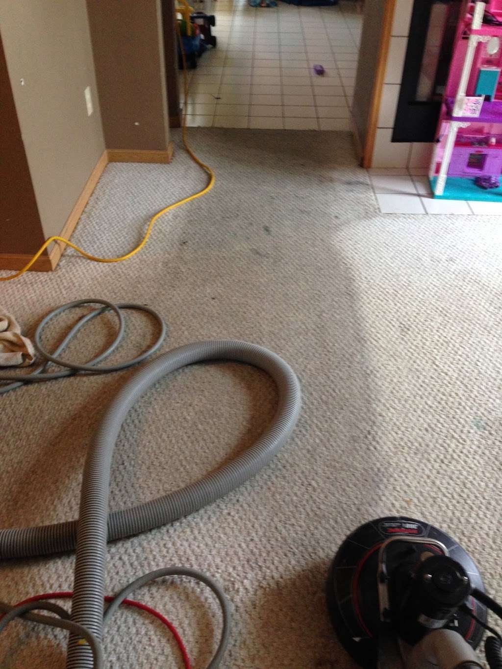 Terrys Carpet Cleaning | 561 W Barberry Cir, Yorkville, IL 60560, USA | Phone: (630) 882-9167