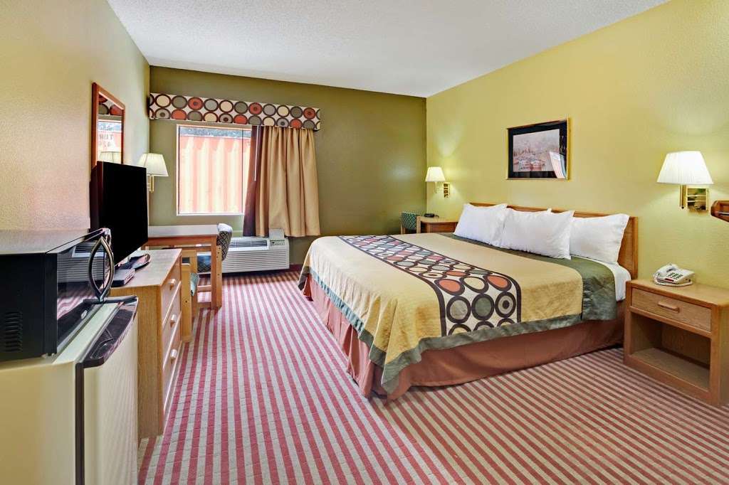 Super 8 by Wyndham Pasadena | 5400 Vista Rd, Pasadena, TX 77505, USA | Phone: (281) 810-9641