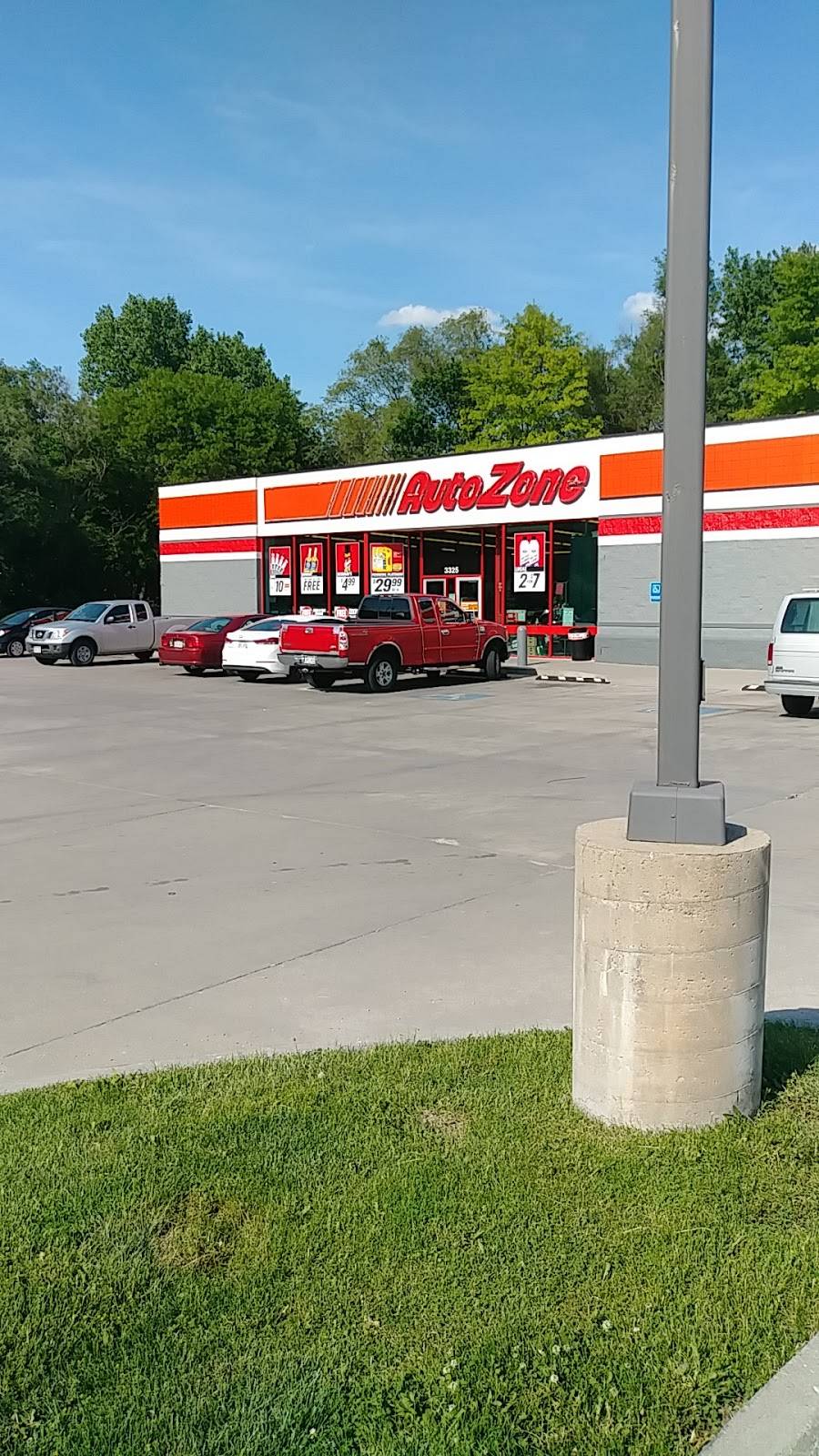 AutoZone Auto Parts | 3325 N 72nd St, Omaha, NE 68134, USA | Phone: (402) 572-8138