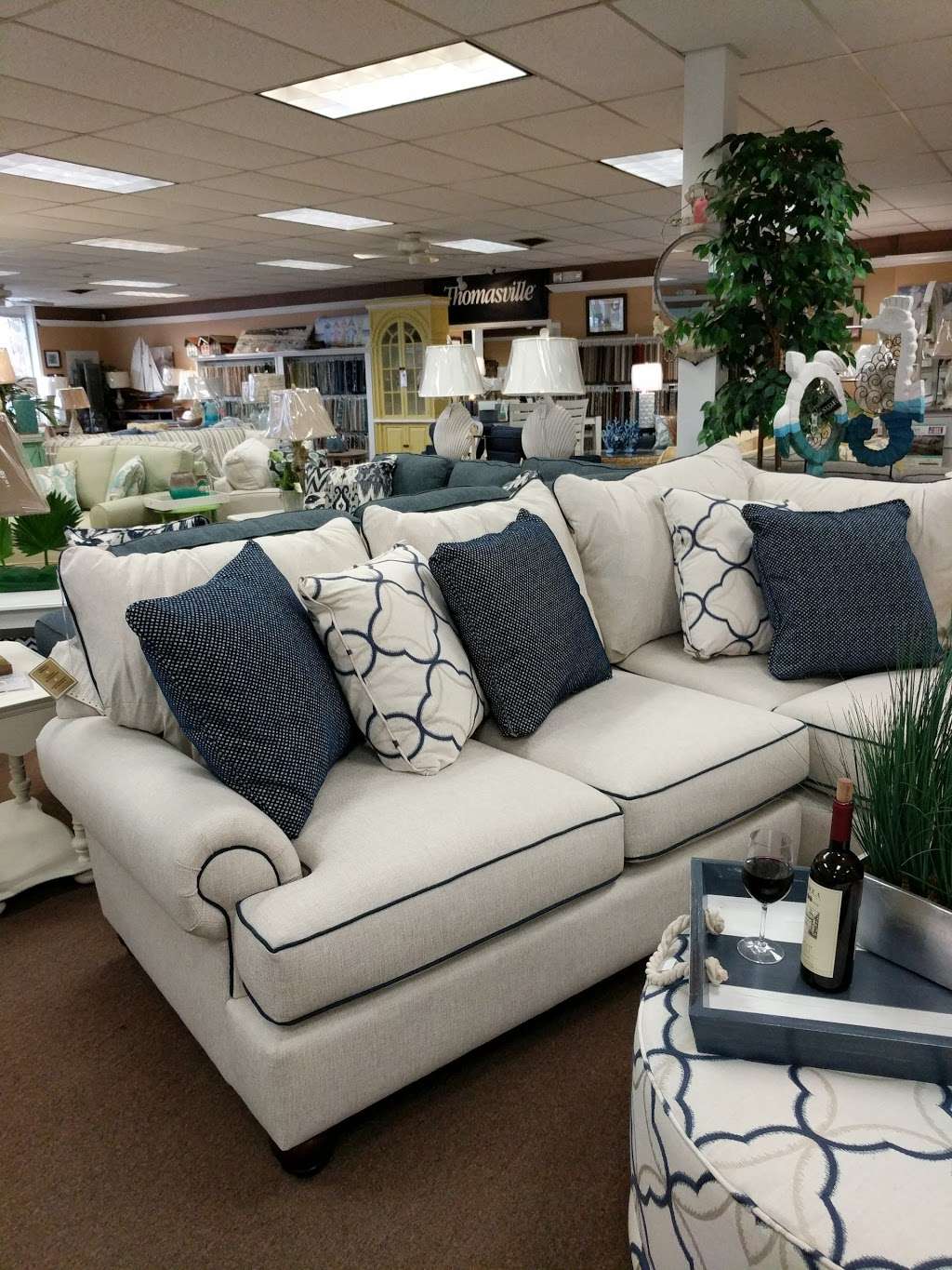 Seaside Furniture | 3301 NJ-37, Toms River, NJ 08753 | Phone: (732) 929-8000