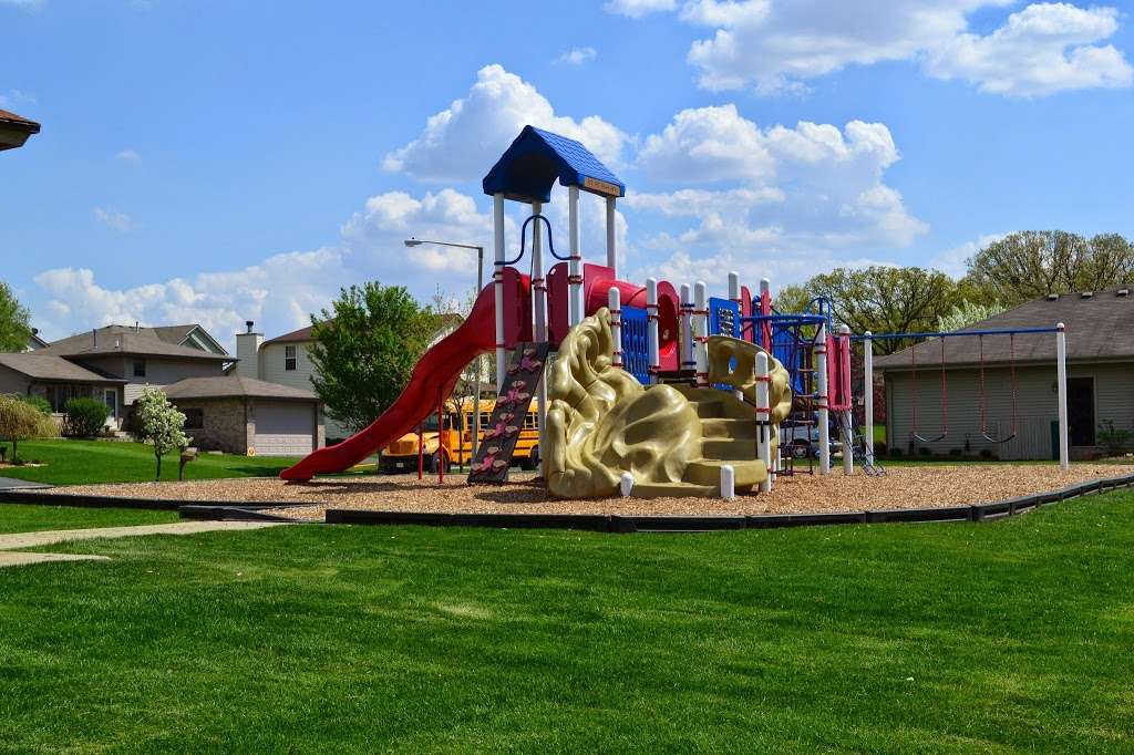 Highlands Park | 1011 Flagstaff Ln, New Lenox, IL 60451 | Phone: (815) 485-3584