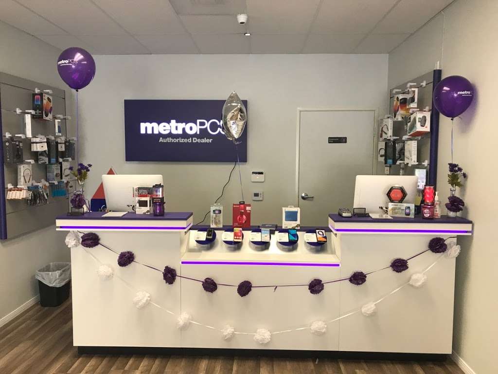 MetroPCS Authorized Dealer | 8254 White Oak Ave unit 3, Northridge, CA 91325, USA | Phone: (747) 265-6358