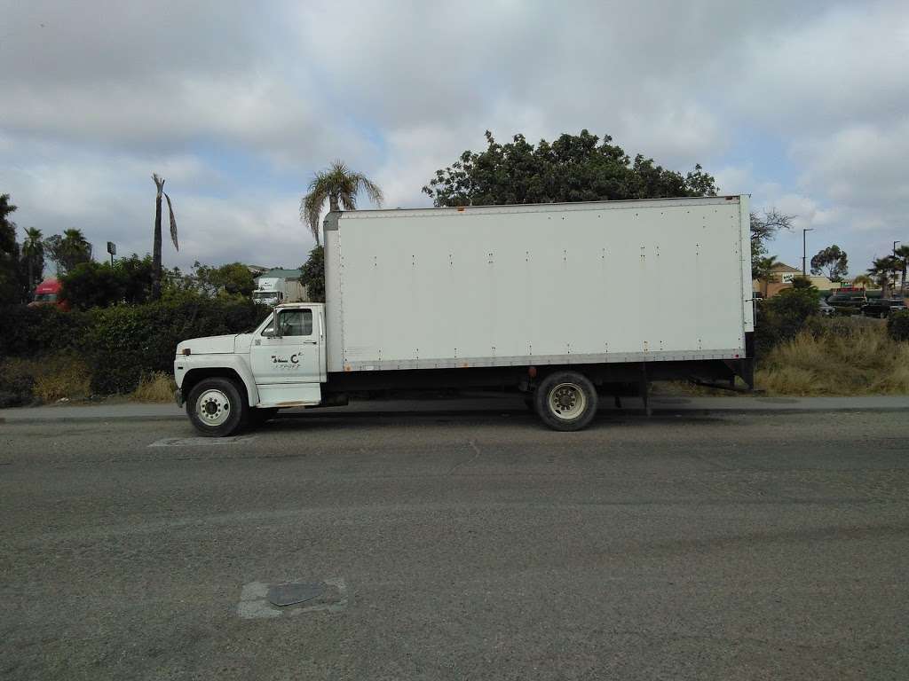 Parking Rios Expres | 2326-2350 Otay Center Dr, San Diego, CA 92154, USA