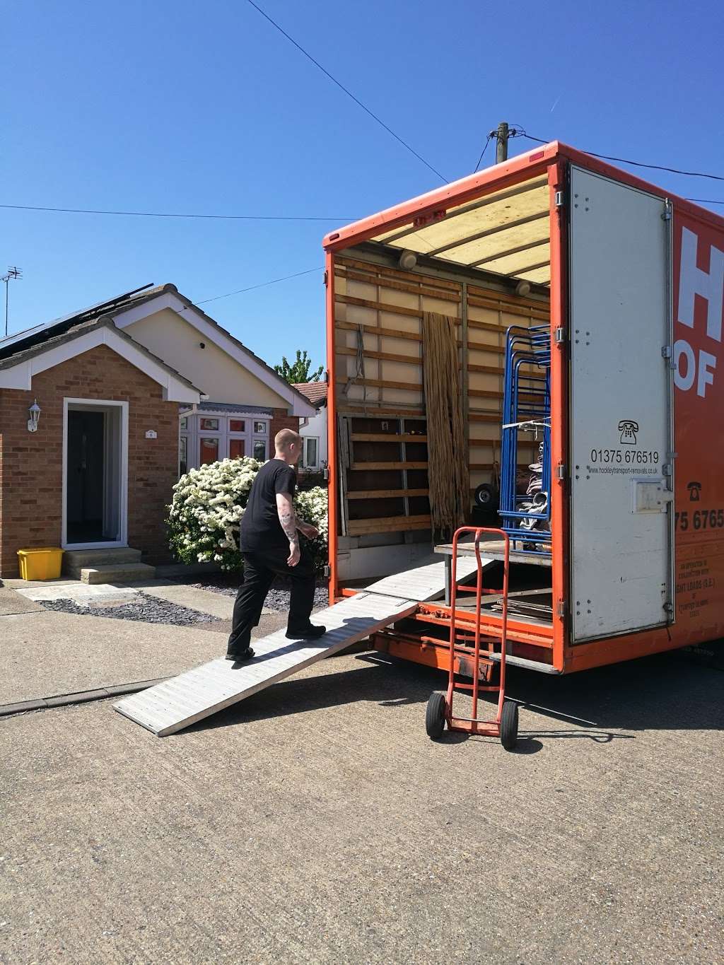 Hockley Transport Removals & Storage | 64 Rachael Clarke Cl, Corringham, Stanford-le-Hope SS17 7SS, UK | Phone: 01375 676519