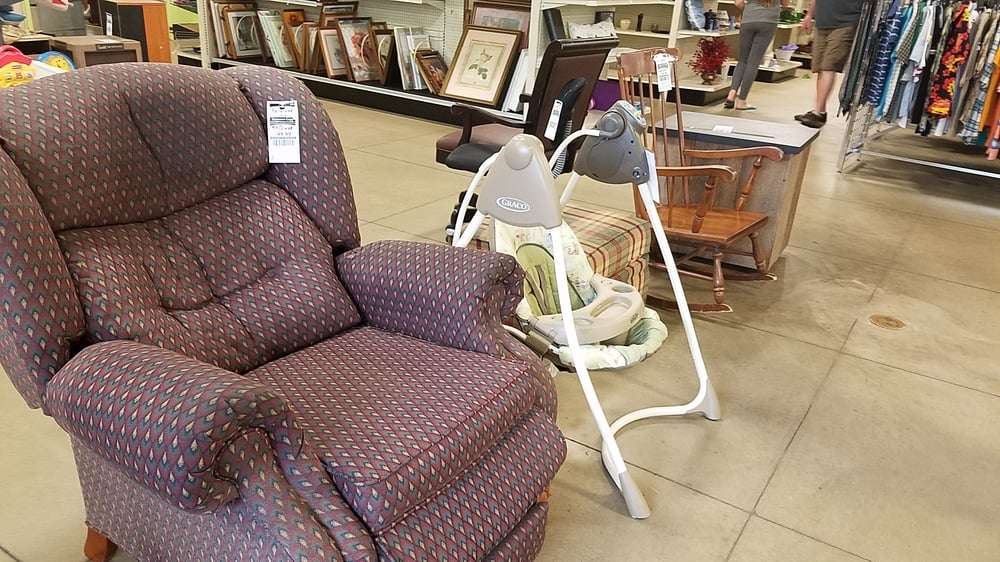 Goodwill Store | 570 Saraina Rd, Shelbyville, IN 46176, USA | Phone: (317) 392-3988