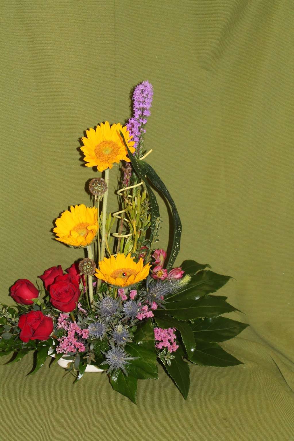 Dees Flowers | 22 E Main St, Tremont, PA 17981, USA | Phone: (570) 695-2269