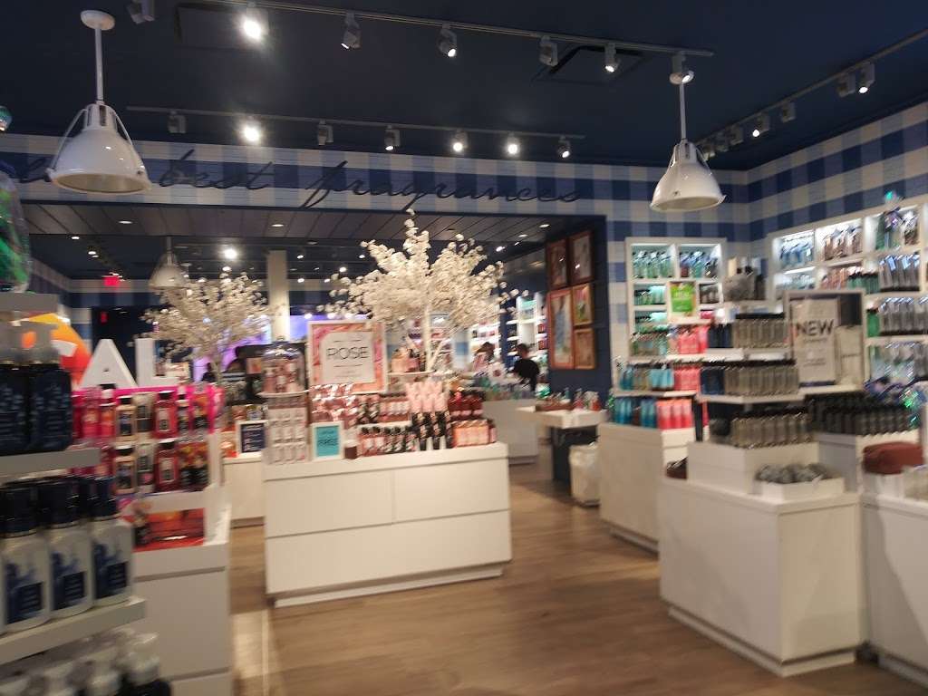 Bath & Body Works | 1100 Cornerstone Blvd, Daytona Beach, FL 32117, USA | Phone: (386) 682-5066