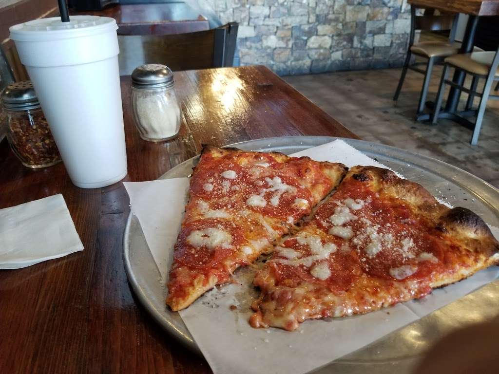 Giant Rustic Pizza | 3945 E Camelback Rd, Phoenix, AZ 85018, USA | Phone: (602) 422-9300