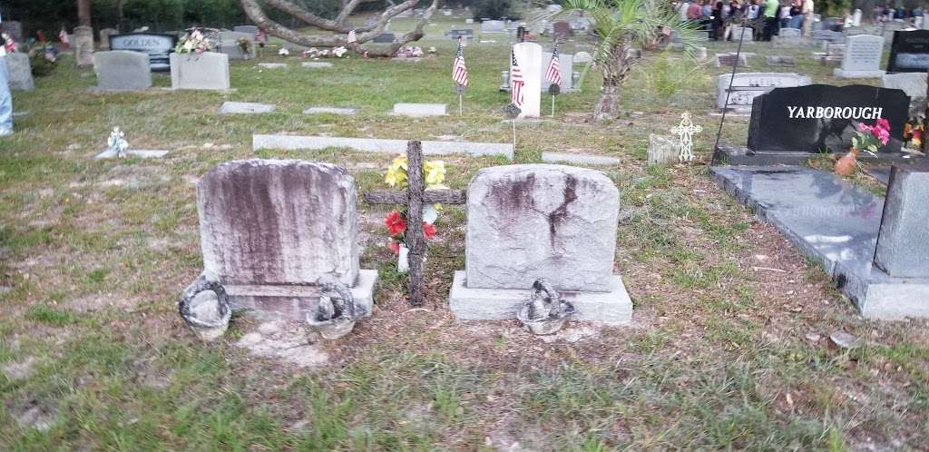 Geneva Cemetery | Cemetery Rd, Geneva, FL 32732, USA