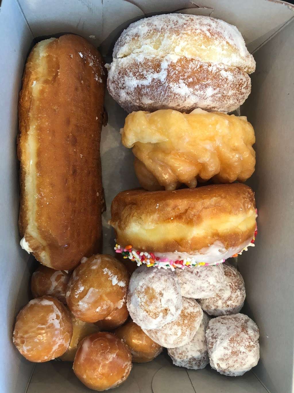 Happy Donuts | 1062 S De Anza Blvd C101, San Jose, CA 95129 | Phone: (408) 255-6805