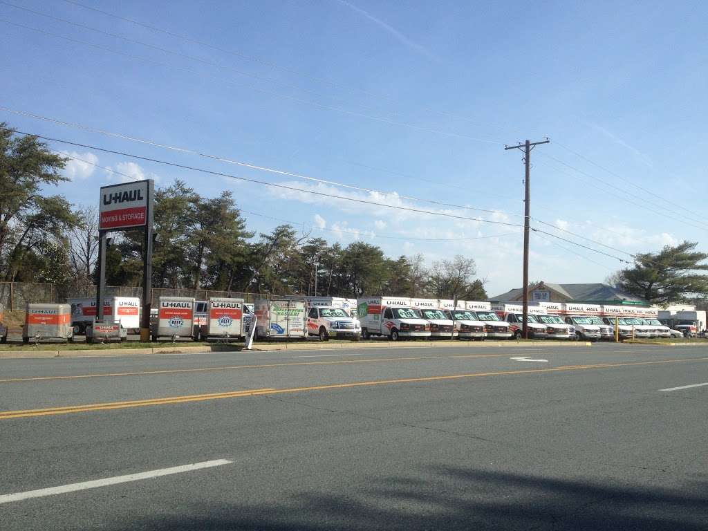 UHaul of Andrews Air Force Base 4599 Allentown Rd, Suitland, MD