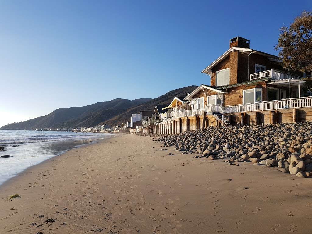 Topanga Beach | 18700 Pacific Coast Hwy, Malibu, CA 90265, USA