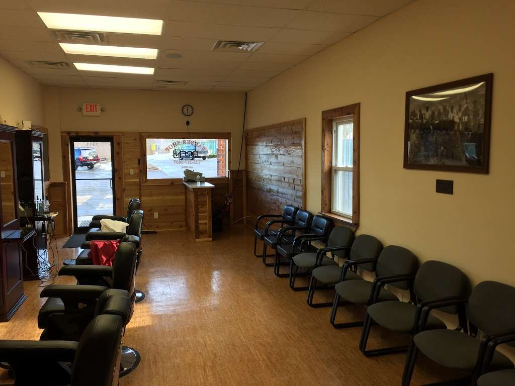 Airport Plaza Barber | 1314 NJ-36, Hazlet, NJ 07730, USA | Phone: (732) 217-3037