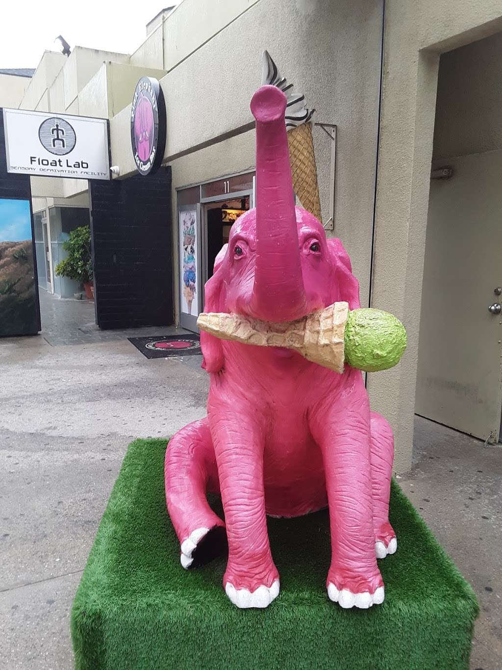 Pink Elephant Espresso Bar | STE#2, 801 Ocean Front Walk, Venice, CA 90291, USA | Phone: (424) 744-8336