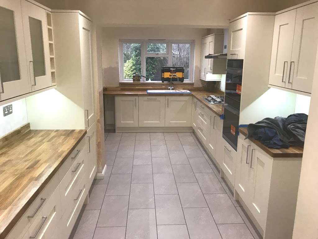 Premier Kitchenworks Ltd | Tollers Lane, Old Coulsdon, Coulsdon, Croydon CR5 1BJ, UK | Phone: 01737 555284