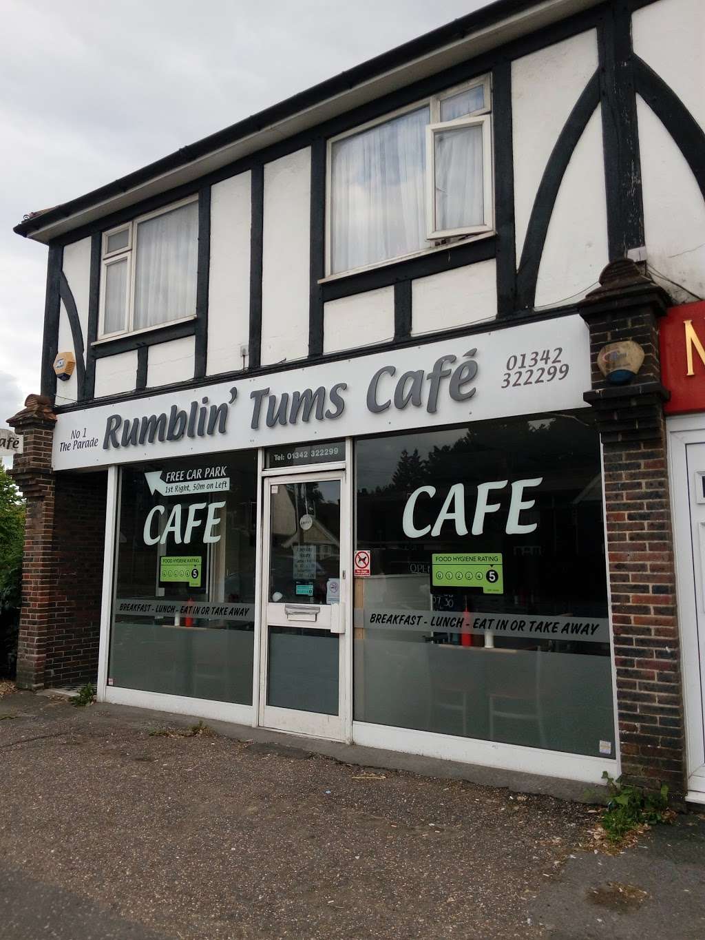 Rumbling Tums | The Parade, London Rd, East Grinstead RH19 1QL, UK | Phone: 01342 322299