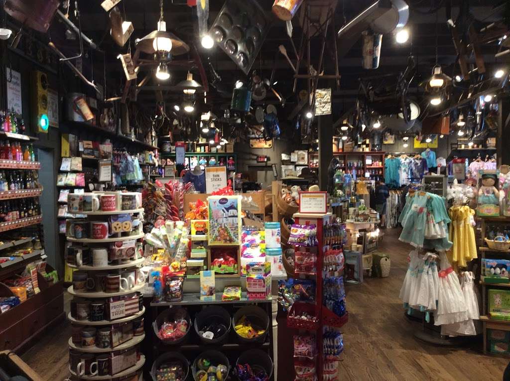 Cracker Barrel Old Country Store | 6699 S Semoran Blvd, Orlando, FL 32822 | Phone: (407) 240-0103