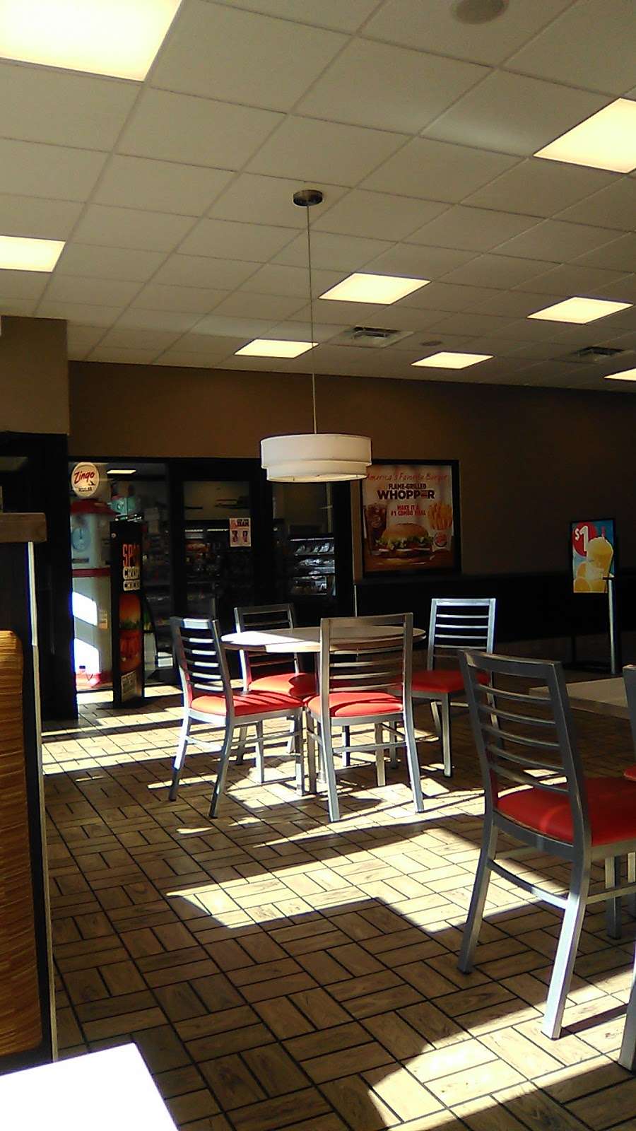 Burger King | 806 S Heaton St, Knox, IN 46534, USA | Phone: (574) 772-0703