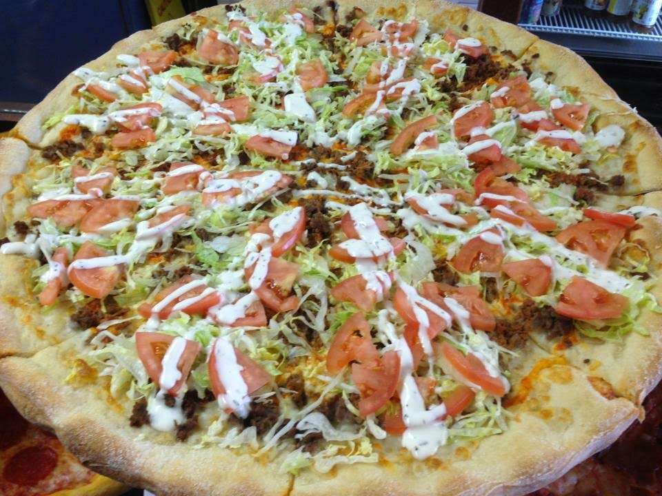 Dominicks Pizza Restaurant | 5780 Easton Rd, Doylestown, PA 18902, USA | Phone: (215) 766-0210