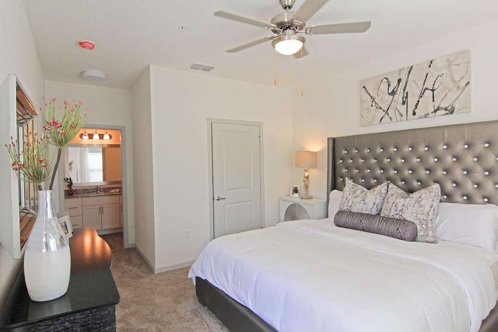 Champions Vue Apartments | 101 Champions Vue Loop, Davenport, FL 33897 | Phone: (863) 656-4646