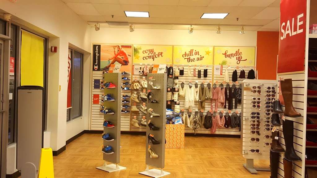 Payless ShoeSource | 1594 Buttitta Dr, Streamwood, IL 60107, USA | Phone: (630) 213-1523