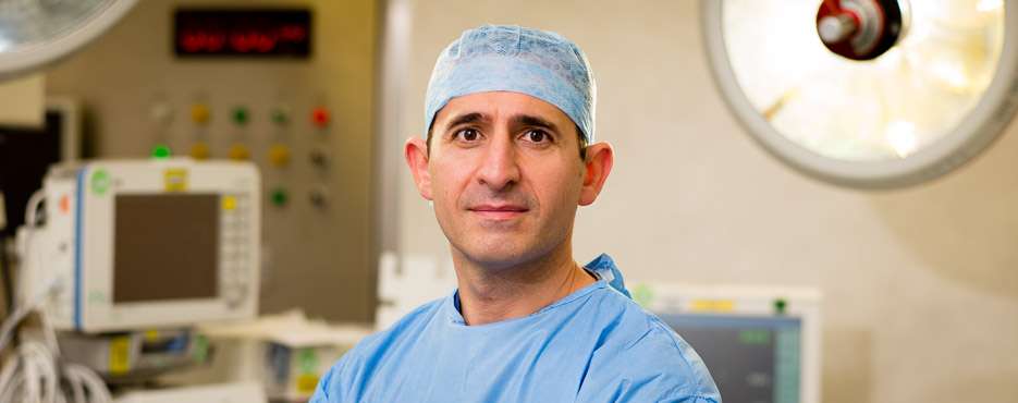 Christopher Abela, Consultant Plastic Surgeon | 53 Parkside, Wimbledon, London SW19 5NX, UK | Phone: 020 3651 0547