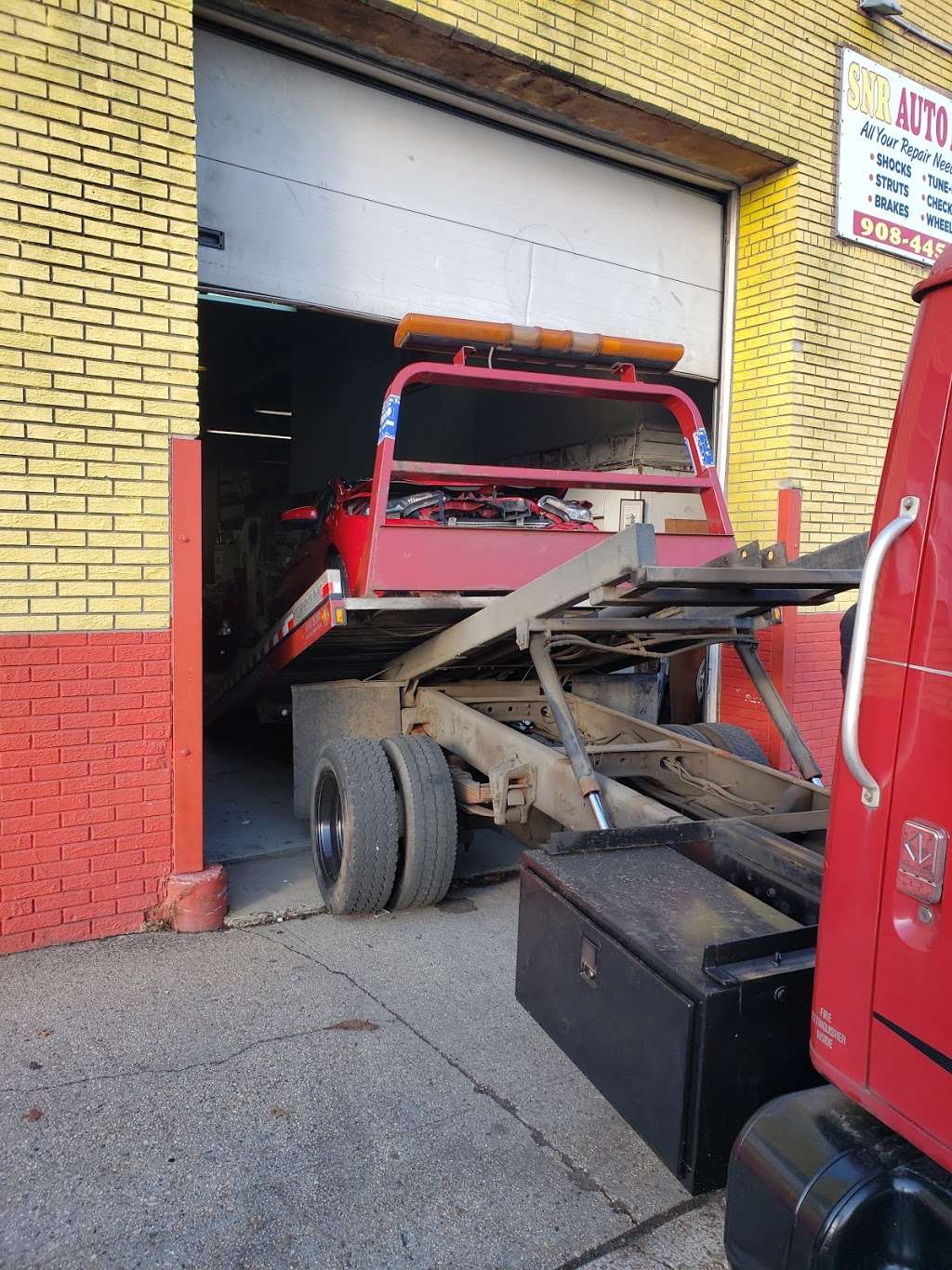 Saint George Truck & Auto Repair, LLC | 731 E St Georges Ave, Roselle, NJ 07203, USA | Phone: (908) 445-8501