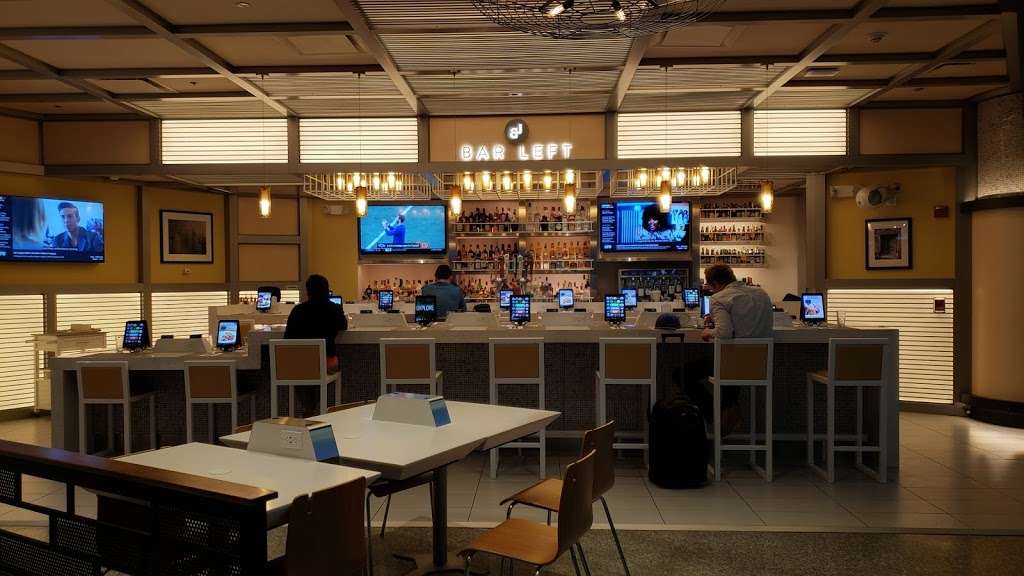 Bar Left | Terminal C, Newark Liberty International Airport, Newark, NJ 07114, USA