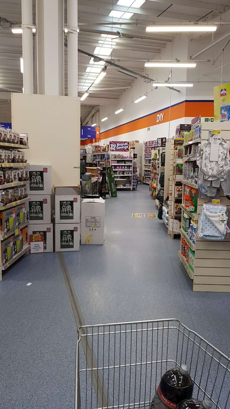 B&M Home Store | Unit 3A, County Oak Retail Park, Crawley RH11 7XN, UK | Phone: 0330 838 9568