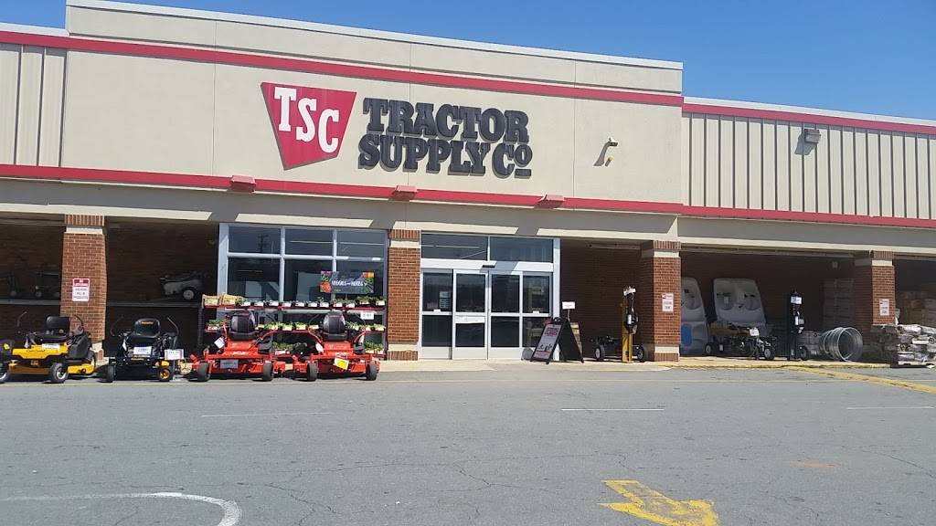 Tractor Supply Co. | 1011 Bethania-Rural Hall Rd, Rural Hall, NC 27045, USA | Phone: (336) 969-0482