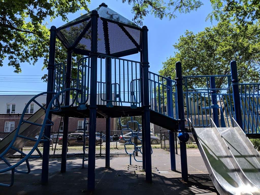 Bill Brown Playground | Bedford Ave, Brooklyn, NY 11235, USA | Phone: (212) 639-9675