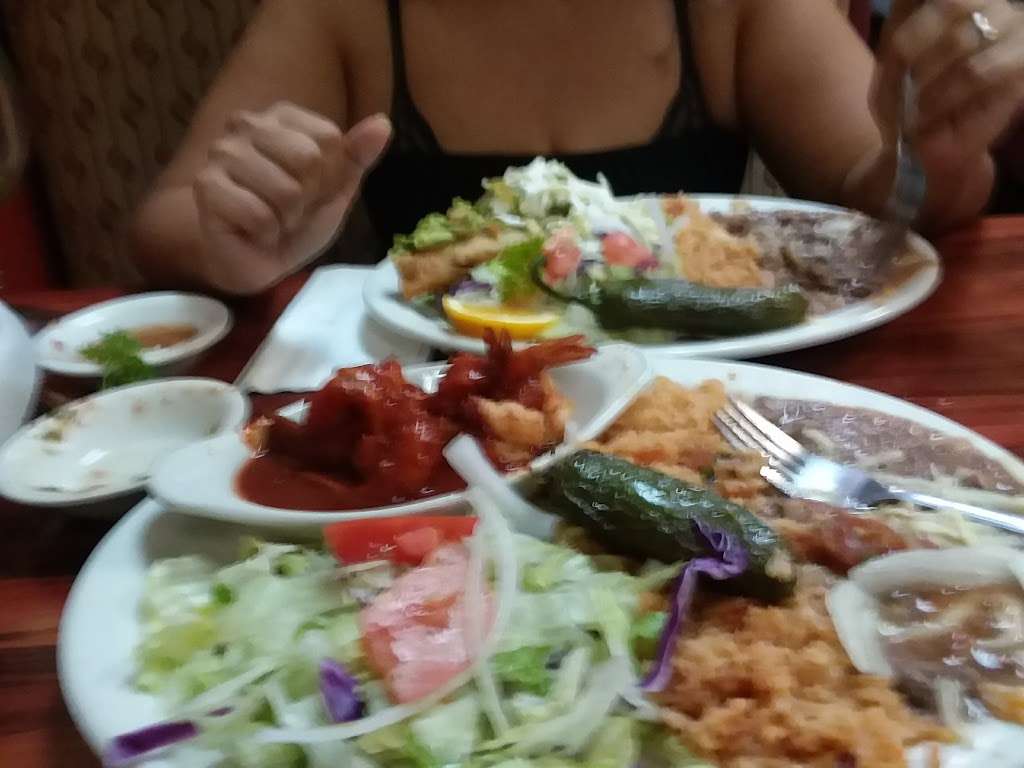 Mariscos Espinoza | 101, 2620, 1338 W 5th St, San Bernardino, CA 92411, USA | Phone: (909) 884-9086