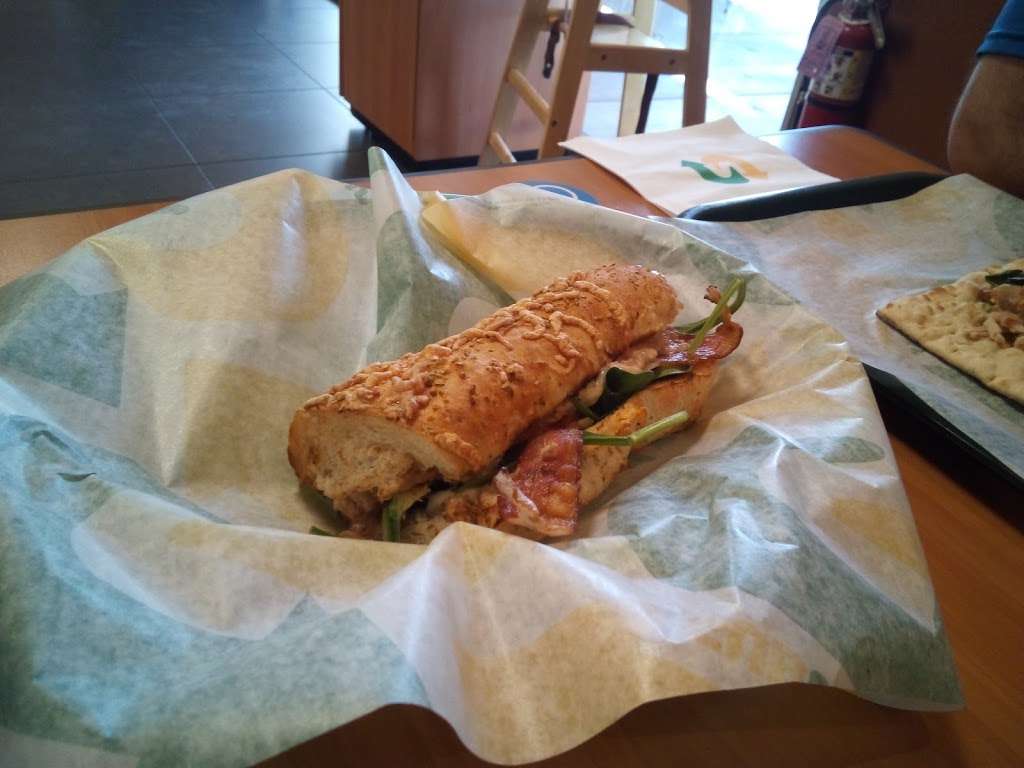 Subway | 12117 Apple Valley Rd, Apple Valley, CA 92308, USA | Phone: (760) 961-7600