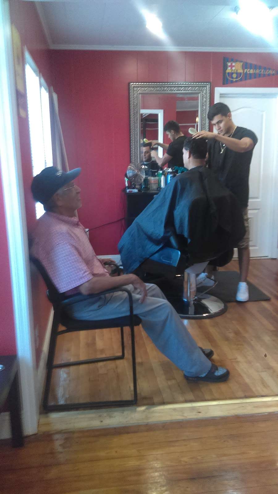 Suave House Hair Studio | 139 W Myers Blvd, Mascotte, FL 34753, USA | Phone: (352) 557-8230