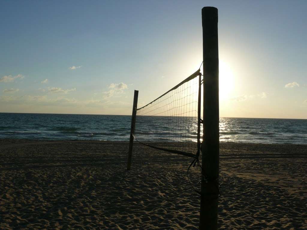 Pine Ave Volleyball Courts | 2 Pine Ave, Lauderdale-By-The-Sea, FL 33308, USA