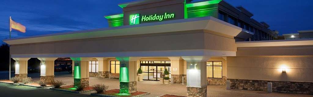 Holiday Inn & Suites Marlborough | 265 Lakeside Ave, Marlborough, MA 01752 | Phone: (508) 481-3000