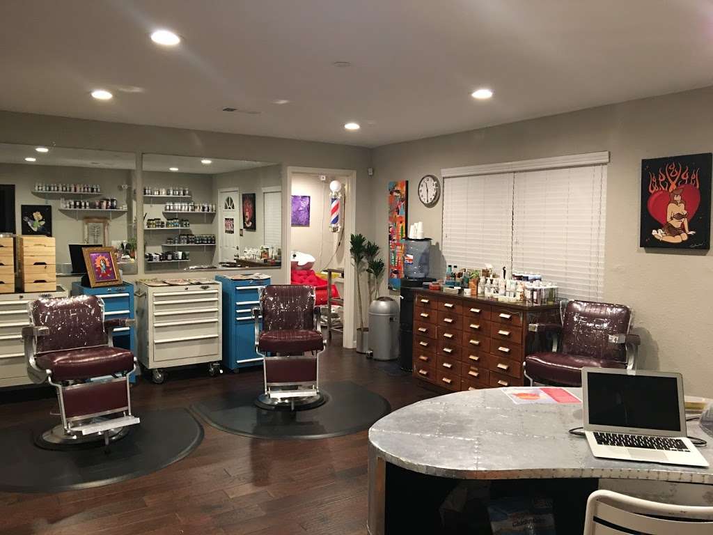 Bombshell Hair Shop | 406 Barkley St, Houston, TX 77022, USA | Phone: (713) 802-2747