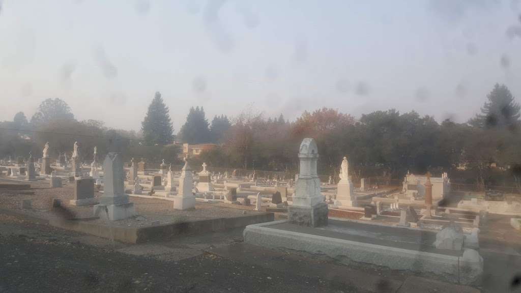 Calvary Catholic Cemetery | 304 Magnolia Ave, Petaluma, CA 94952, USA | Phone: (707) 762-8462