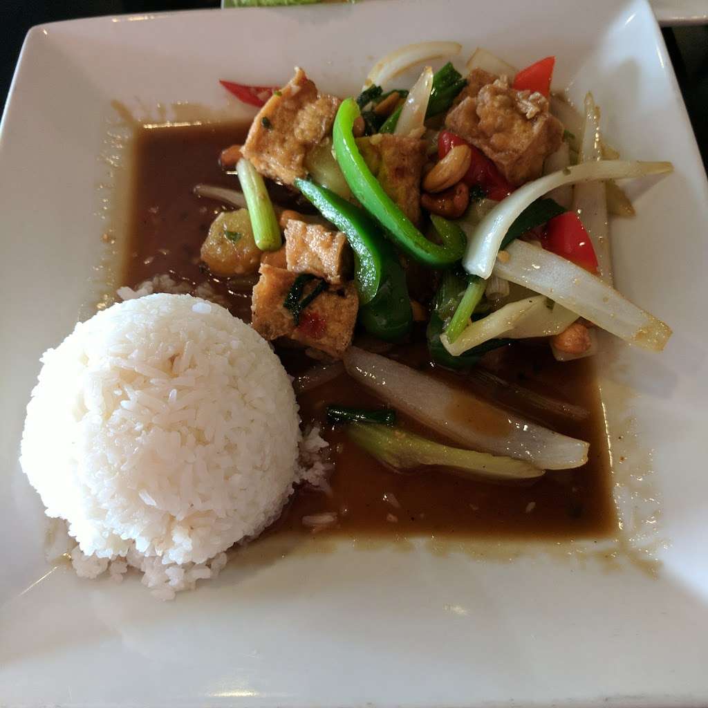 Thai Avenue Restaurant | 4791 W Tilghman St, Allentown, PA 18104, USA | Phone: (610) 351-9496