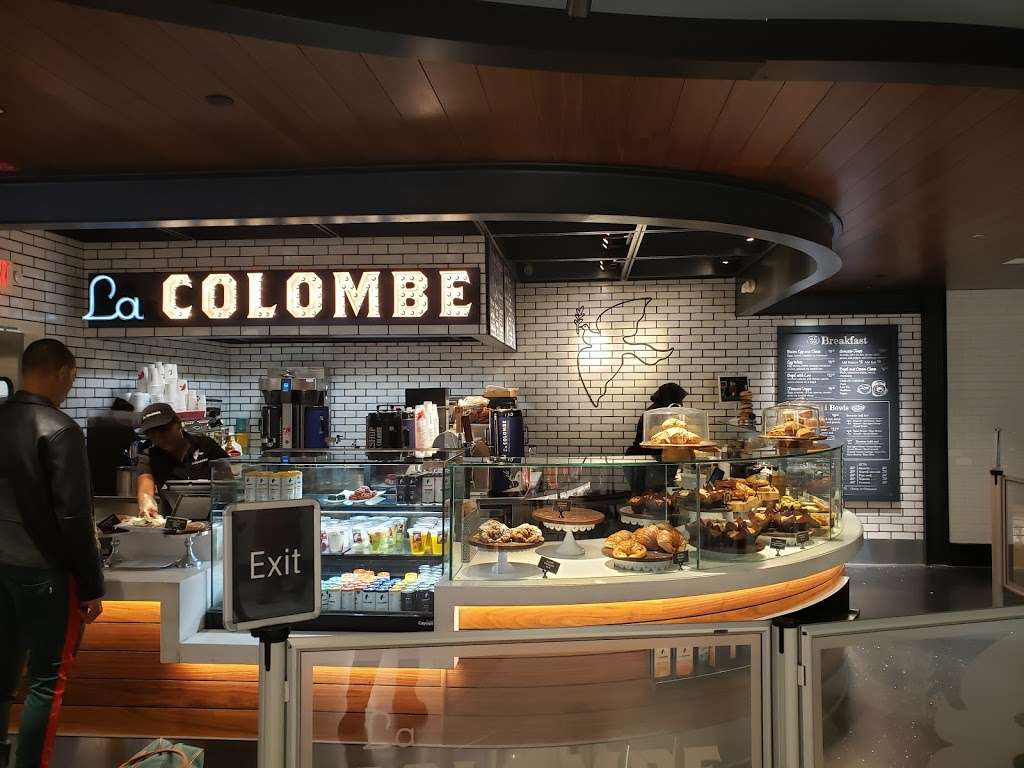 La Colombe - Terminal B | Philadelphia International Airport (PHL), 8000 Essington Avenue, Philadelphia, PA 19153, USA