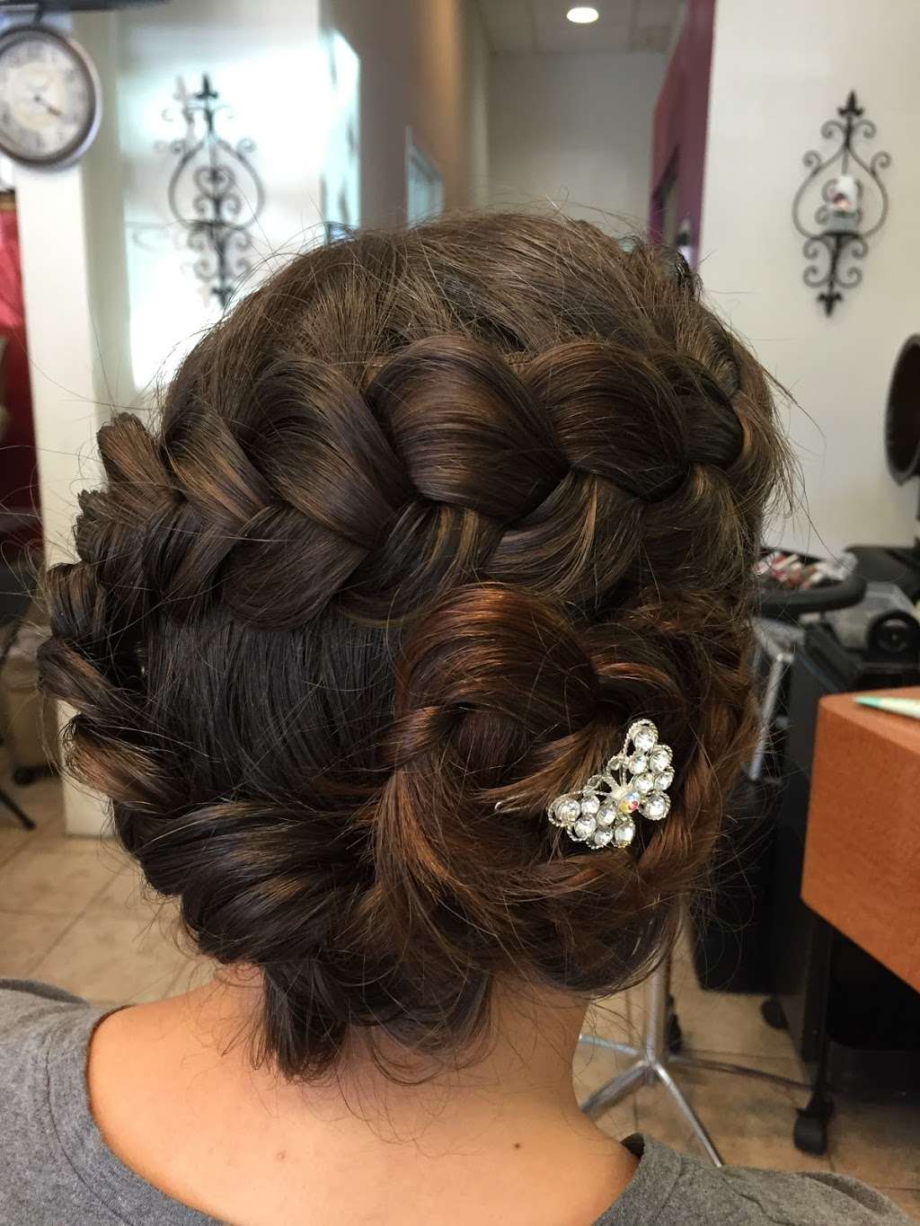 chic styling salon | 1948 Driscoll Rd, Fremont, CA 94539, USA | Phone: (510) 573-1297