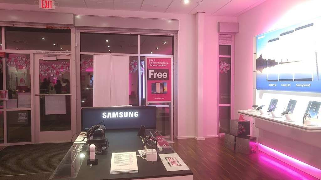 T-Mobile | 5323 U.S. 9 Bldg F, Howell, NJ 07731, USA | Phone: (732) 276-1698