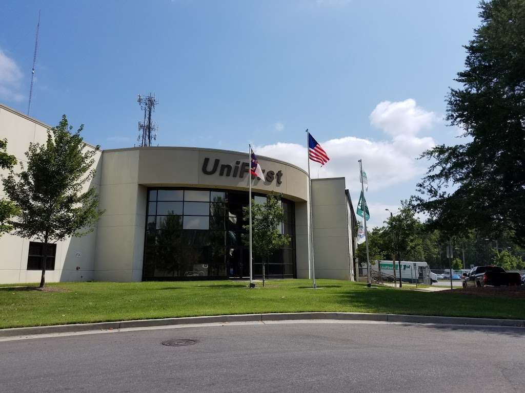 UniFirst Uniform Services - Charlotte | 1901 Equitable Pl, Charlotte, NC 28213, USA | Phone: (704) 597-1970