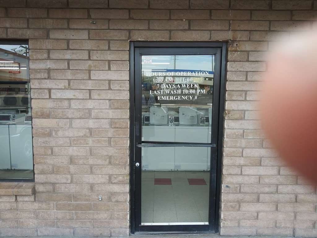 Sparkles Laundromat City Center | 1025 N 7th St, Phoenix, AZ 85006 | Phone: (602) 469-7336