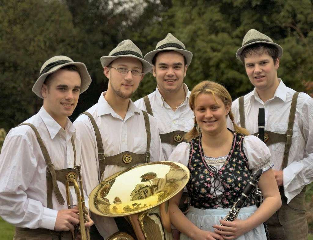 The Bavarian Strollers | 61 Walden Way, Inglis Barracks, London NW7 1SH, UK | Phone: 07890 948955